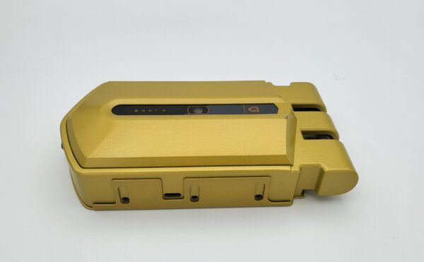Outlet Cerradura oro con alarma de 120db y 4 mandos